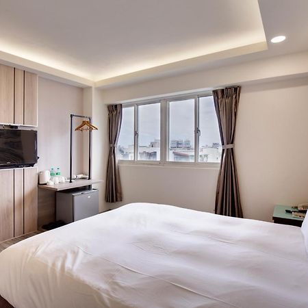 天璽商務飯店 Cullinan Hotel Hualien City Exterior photo