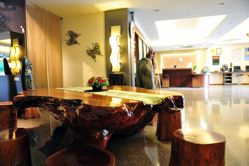 天璽商務飯店 Cullinan Hotel Hualien City Exterior photo