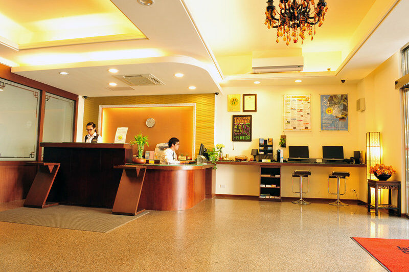 天璽商務飯店 Cullinan Hotel Hualien City Exterior photo